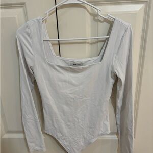 Aritzia Babaton White Long Sleeve Bodysuit